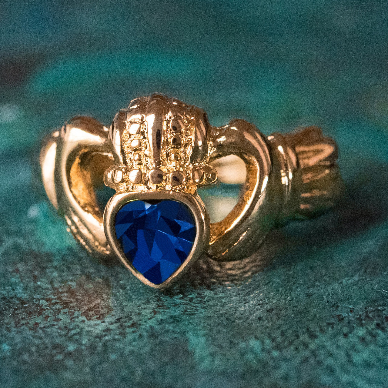 Vintage Jewelry Sapphire Austrian Crystal Claddagh Ring